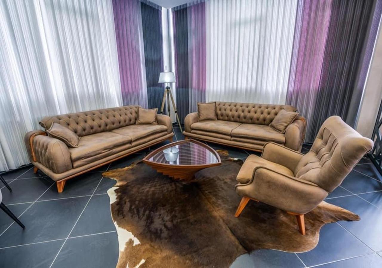 Hotel & Resort Bon Bon Suto Orizari Extérieur photo