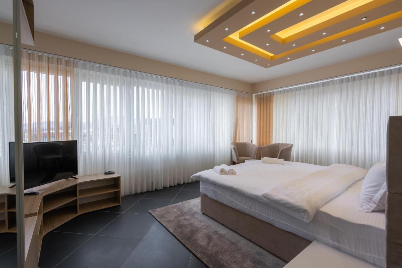 Hotel & Resort Bon Bon Suto Orizari Extérieur photo